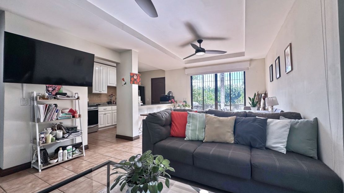 Casa Morning Glory - a cozy economical home in Escazu