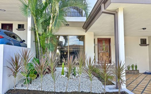 Casa 2Loma Real – suburban residence affordable living