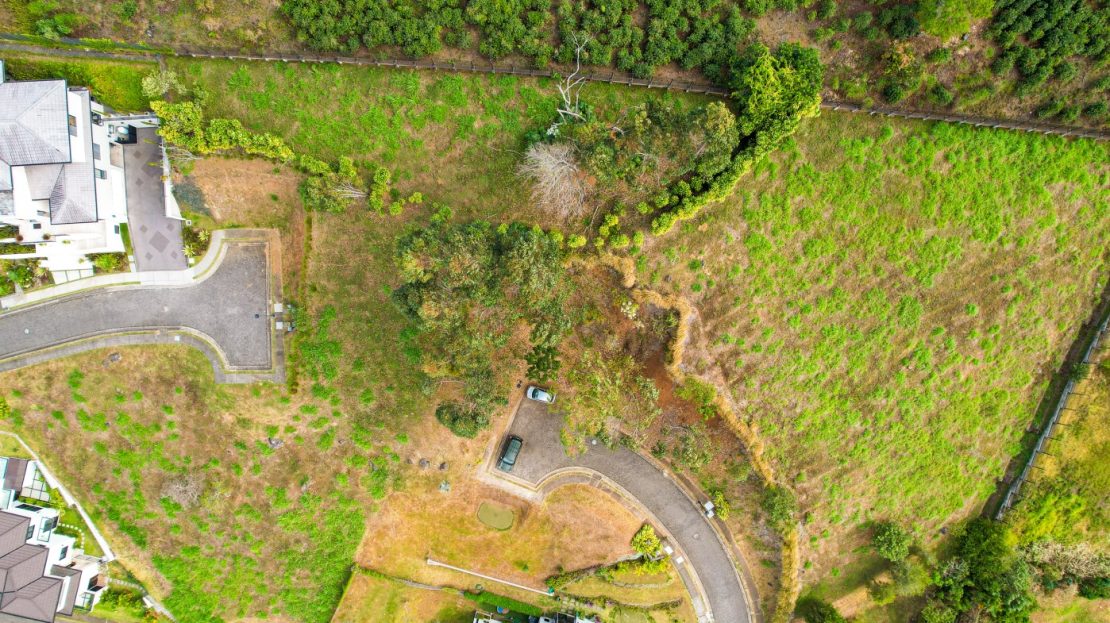 Lot with incredible views in Colinas de Montealegre