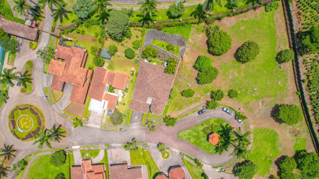 Land for Sale in Roble Sabana Condominium