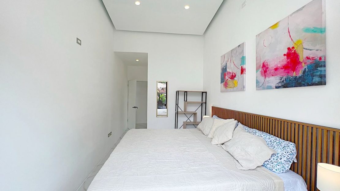 Sunset Serenity Oasis: Where Luxury Meets Nature Just Steps from Uvita Beach