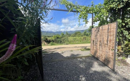 Stunning Way to the Beach Villa in Uvita