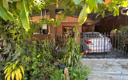 Great Deal! House for Sale Near the City in Perez Zeledon