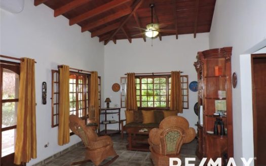 Casa Colibri – Beautiful Home in Private Development