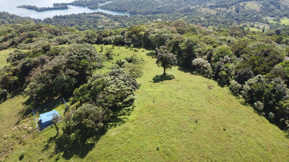 Lake & Volcano View Farm in Río Piedras de Arenal