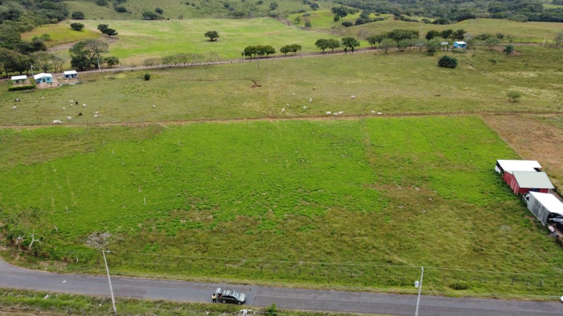 Ready-to-Build Country Lot in Sandillal de Cañas