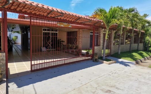 House | Ocean View | Privacy | Nature
