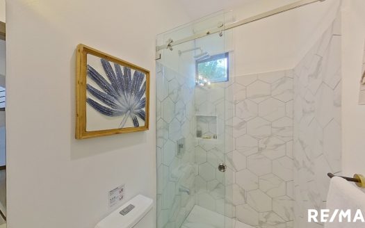 Modern Home | Beach walking distance