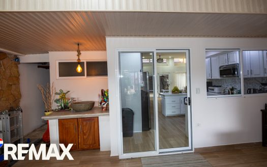 Jaco Sol | Pool | Big Garage | Great Location