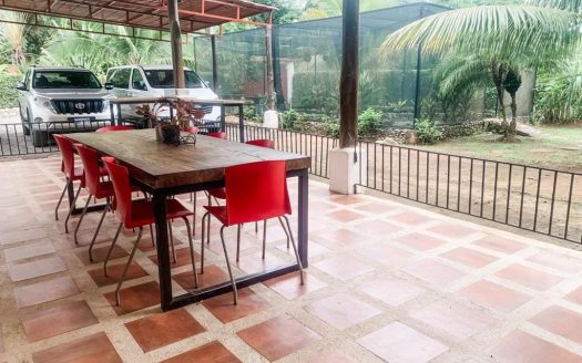 ESPECTACULAR CASA – PLAYA AZUL