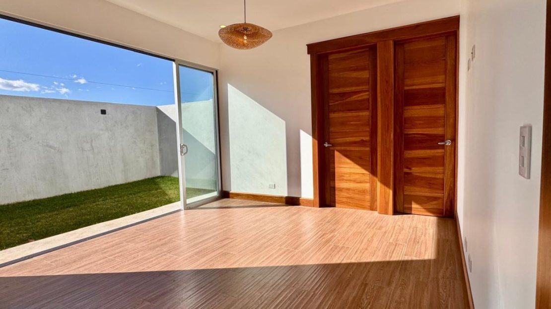 Security & Convenience-New Construction home Montezuma Grecia