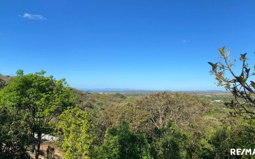 Beautiful Orotina Property