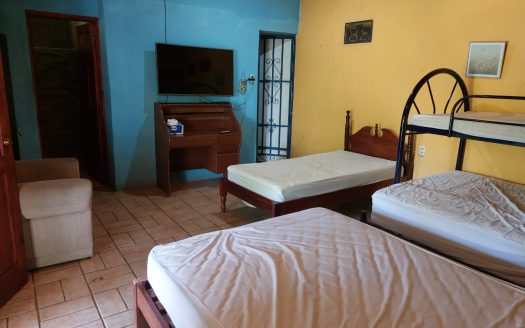 Quinta | 4 Esquinas | Orotina