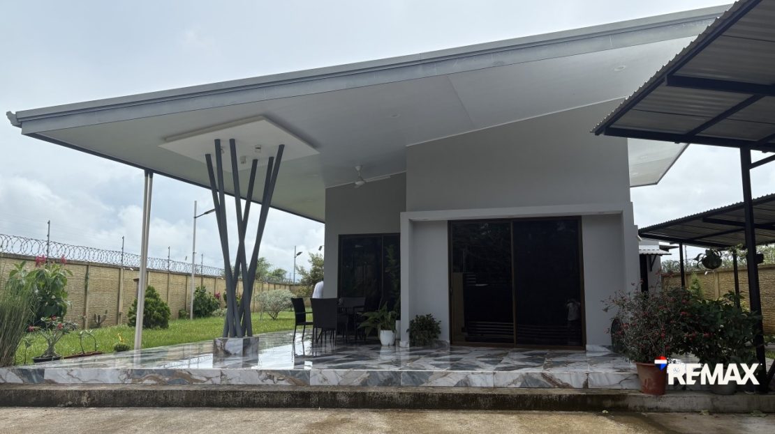 Parrita For Sale 98889 | RE/MAX Costa Rica Real Estate