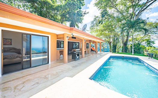 Unobstructive Ocean and Mountain Views