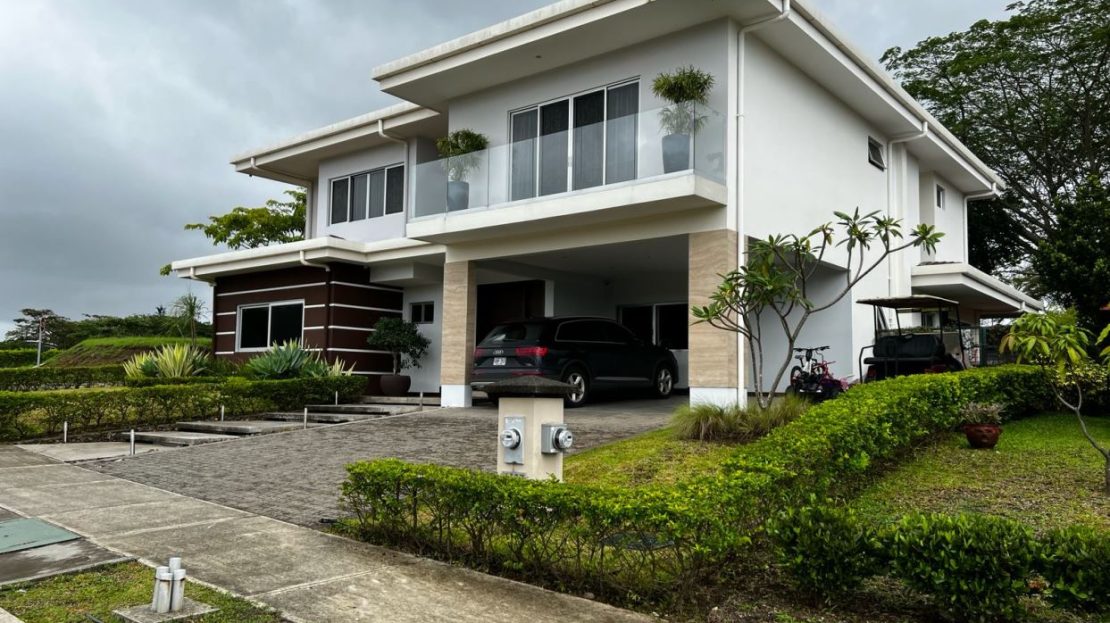 500 + VAT | For Sale: $850