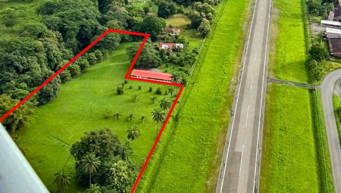 3.7 Acre Airport-Adjacent Lot w/ Runway Access & Views