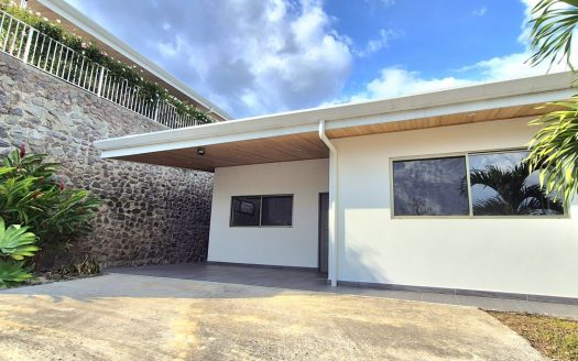 Brand new home in gated community with modern finishes