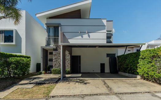 FOR SALE-Two level house at Estancia del Sol Gated Community, Turrucares, Alajuela