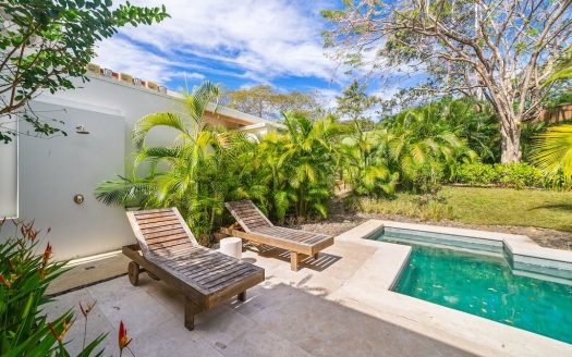 4-Bedroom Luxury Home with 2-Bedroom Guest House in Tamarindo Park