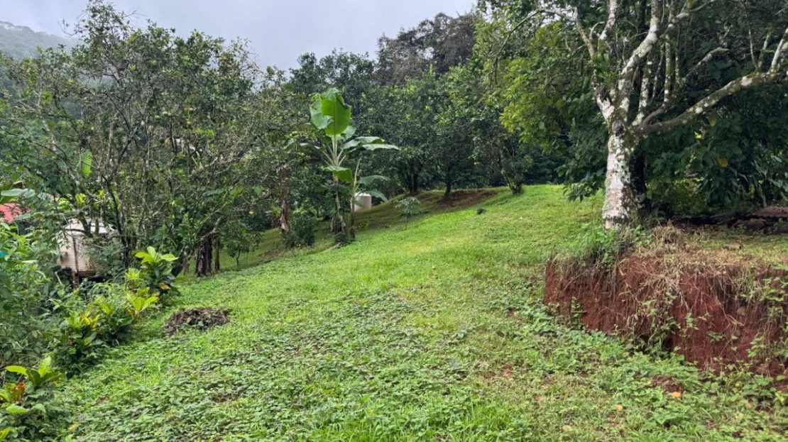 2-Story Mountain Home with Valley Views on the Nicoya Peninsula