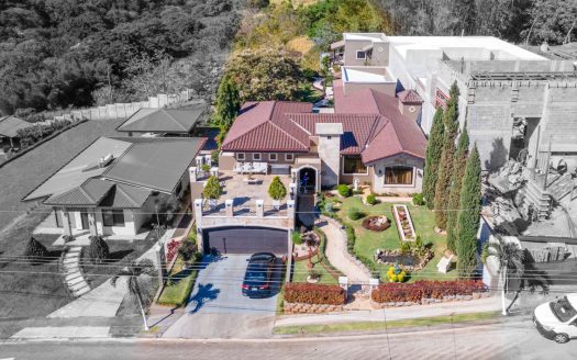 Luxury Tuscan Style Home in Grecia Costa Rica with Apartment and Views