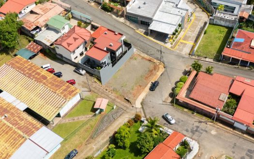 Strategic Lot for Sale in Perez Zeledn