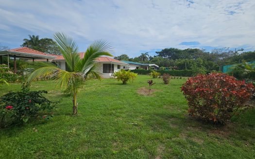 Price reduction!!! Tropical Retreat Steps from the Beach – 3BR Home with Pool in Tango Mar