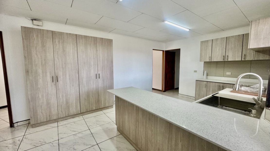 House for Sale in Loma Real