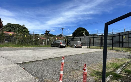 Corner Lot for Sale in San Joaquín de Flores, Heredia – High Visibility & Commercial Potential
