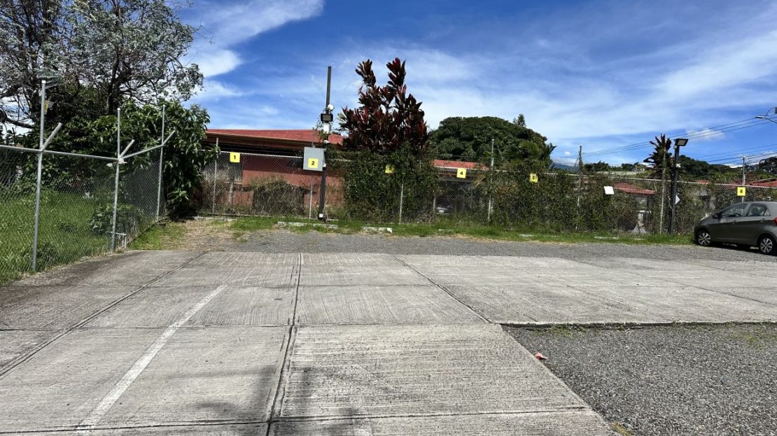 Corner Lot for Sale in San Joaquín de Flores