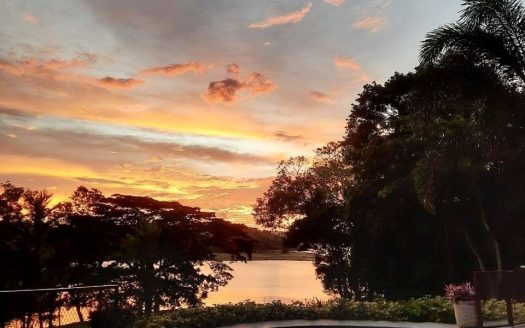 Eco friendly lake access home