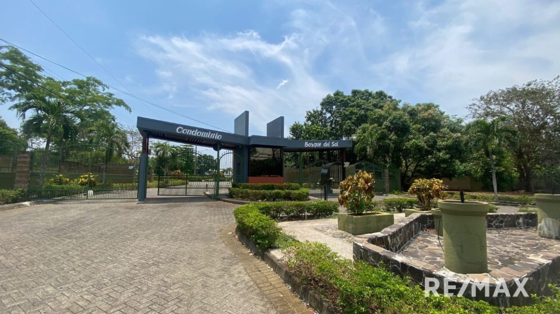 Orotina For Sale 25429 | RE/MAX Costa Rica Real Estate