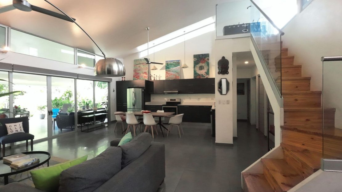 Family Retreat in Hacienda Los Reyes: Spaciousness