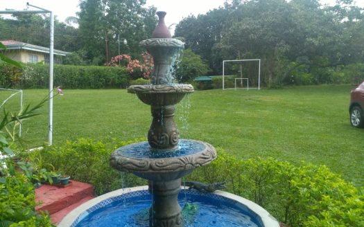 Beautiful Country House in San Mateo