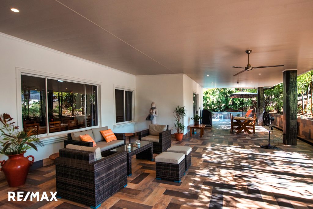 Villa de Palmas – Luxurious 3-Bedroom Home for Sale in Loma Verde de Carrillo, Near Playa Samara &amp; Playa Carrillo