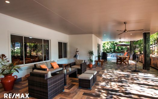 Villa de Palmas – Luxurious 3-Bedroom Home for Sale in Loma Verde de Carrillo