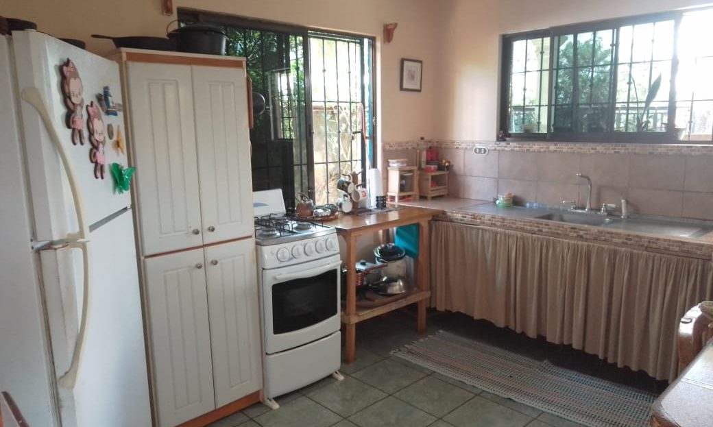 Cozy and quaint single family home in heart of Perez Zeledon.