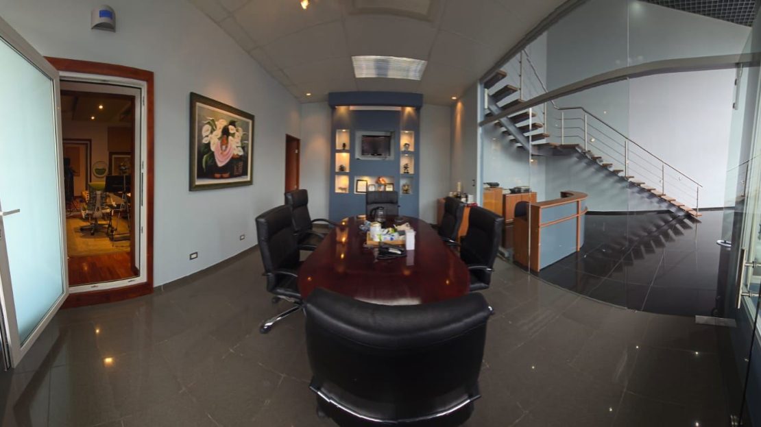 Beautiful Commercial Building for Sale in Belén