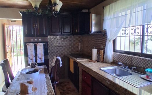 The ideal home for your family: safe, comfortable, and close to everything.