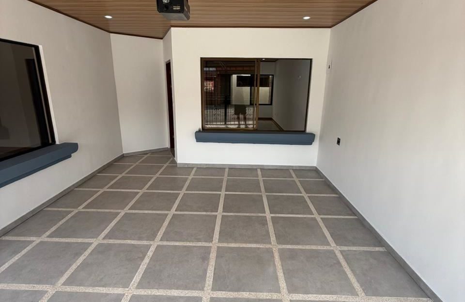 Fully Remodeled Move-In Ready Home in Heredia with Light Patios and Attic