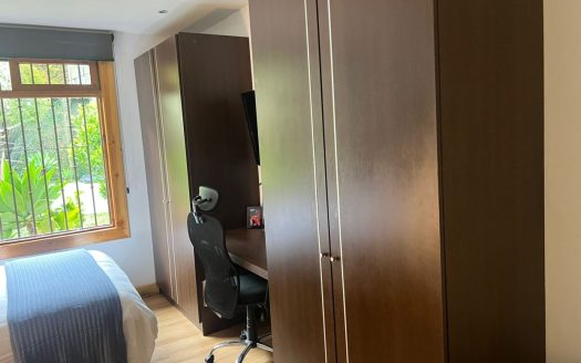 House in a residential area, La Union, Cartago, Costa Rica 1 km from the central park MM