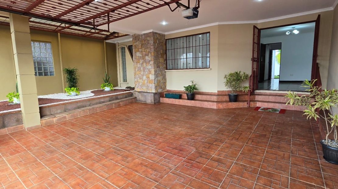 Costa Rica Real Estate