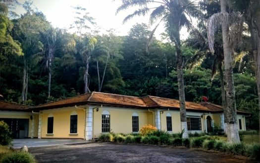 The Perfect Retreat: Elegance and Legacy in the Heart of Grecia