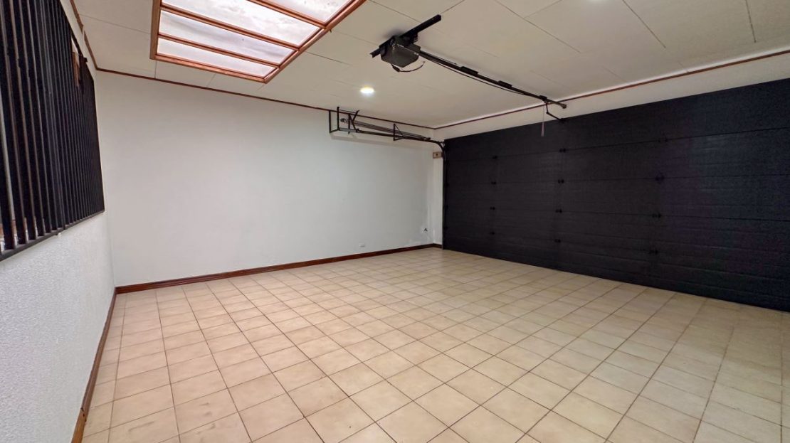 Curridabat – Prime Location