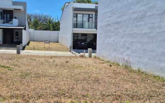 LOT FOR SALE IN CONDOMINIO NOA – LAGUNILLA DE HEREDIA