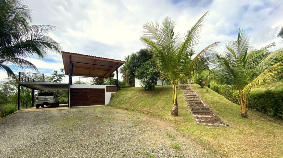 Private Home with Mountain Views