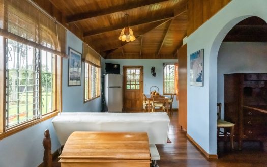 Cozy House For Sale, Poas Costa Rica