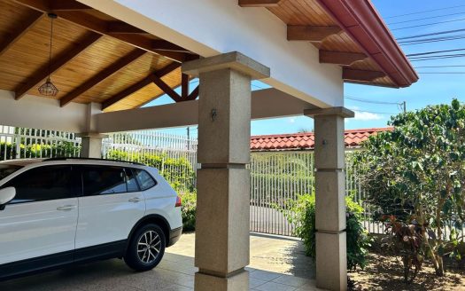 House in Atenas, Los Angeles, Villa Margarita.