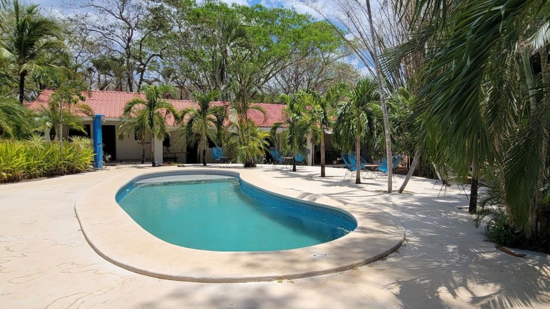 Cabinas Loulou ~ Versatile 7-Suite Property with Owner’s Residence